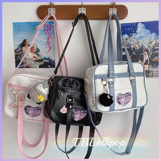 Bolso Estilo Harajuku + Llavero. Material Cuerina 27x21x8Cms