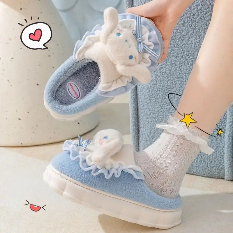 Pantuflas Antideslizantes “Sanrio”.