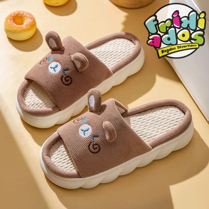 Pantuflas Antideslizantes “Oso y Conejo”.