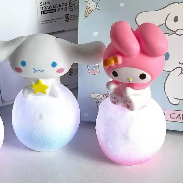 Mini Lámpara “Sanrio”. 12x6Cms