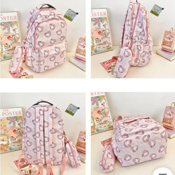 Mochila Impermeable + Estuche “Sanrio”. 45x31x13Cms