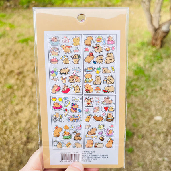 Set 4 Láminas de Stickers “Capybara”.