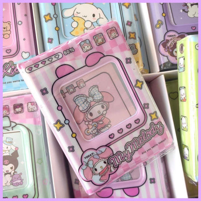 Álbum porta Photocards “Sanrio”. 40 Espacios.