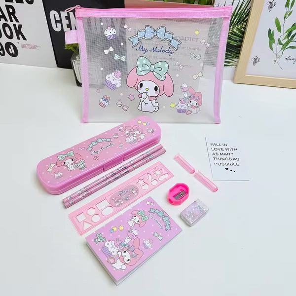 Set Papelería + Estuche “Sanrio”