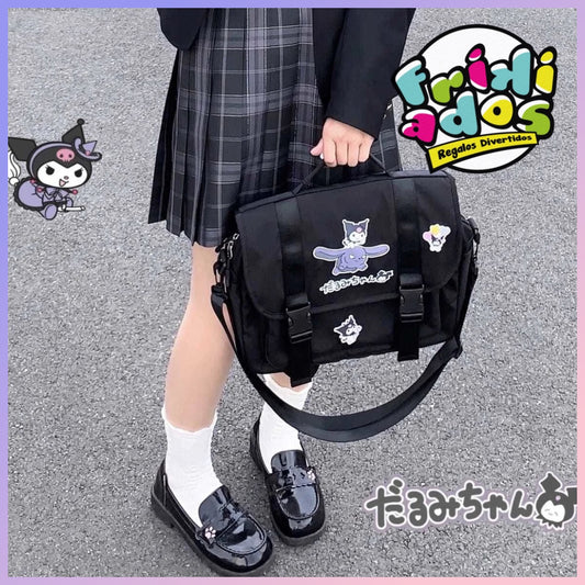 Mochila-Bolso “Sanrio” + 2 Pins + Llavero. 38x17x10Cms